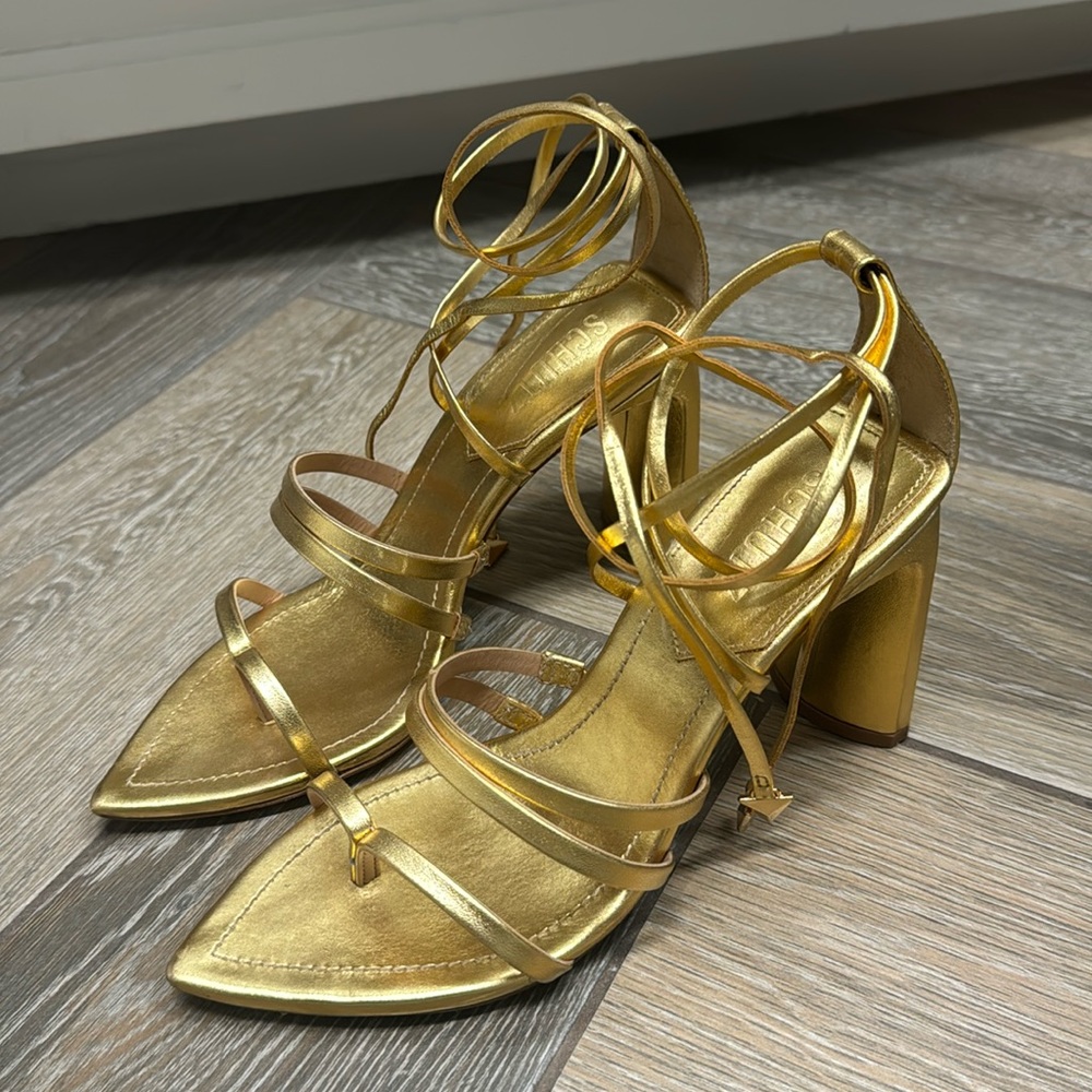 Schutz Gold Leaf Metallic Leather Sandal - size 7